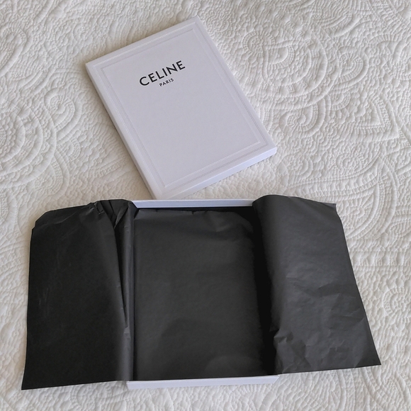 Celine Box - Picture 4 of 8